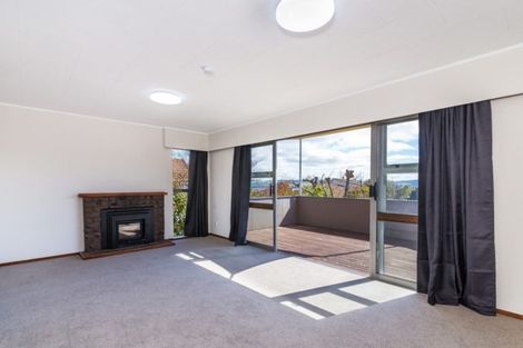 Photo of property in 14 Kempton Place, Richmond Heights, Taupo, 3330