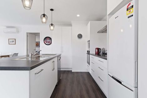 Photo of property in 14 Foley Grove, Pyes Pa, Tauranga, 3110