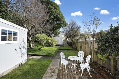 Photo of property in 10-10a Childers Terrace, Kilbirnie, Wellington, 6022