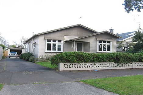 Photo of property in 10 Mere Mere Avenue, Palmerston North, 4414