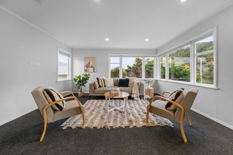Photo of property in 3 Fraser Avenue, Johnsonville, Wellington, 6037