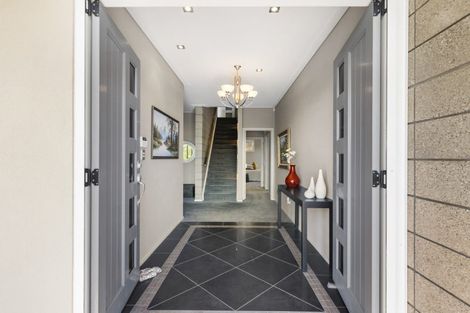 Photo of property in 96 Fisher Parade, Sunnyhills, Auckland, 2010