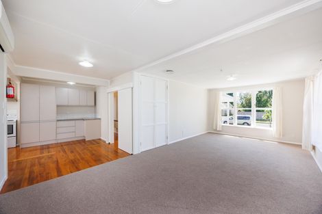 Photo of property in 6 London Terrace, Awapuni, Palmerston North, 4412