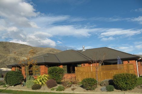 Photo of property in 3 Robertson Court, Cromwell, 9310