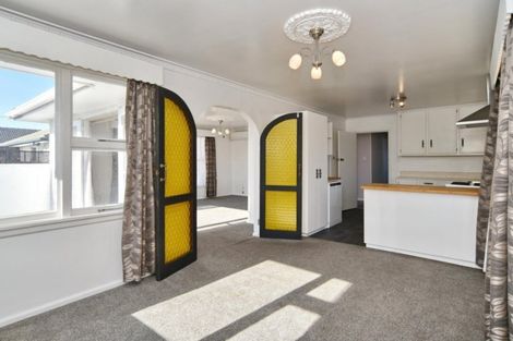 Photo of property in 80 Pacific Road, North New Brighton, Christchurch, 8083