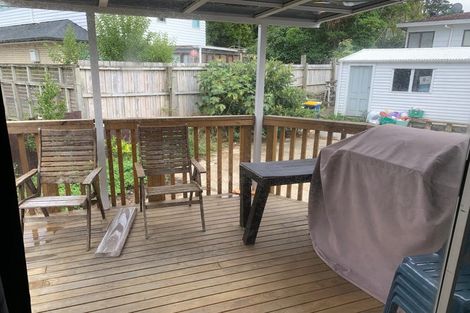 Photo of property in 1/4 Orton Street, Glenfield, Auckland, 0627