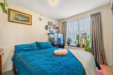Photo of property in 2/2 Mchaffies Place, Wainoni, Christchurch, 8061