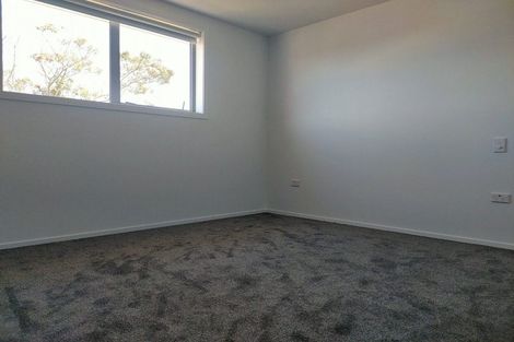 Photo of property in 4/22 Denver Avenue, Sunnyvale, Auckland, 0612