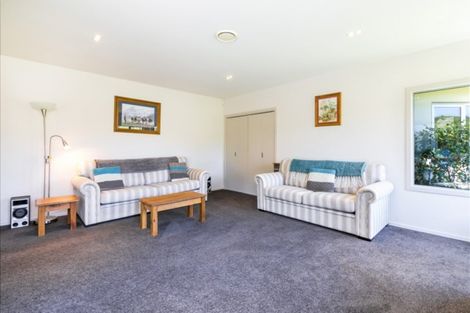 Photo of property in 72 Dalmore Way, Acacia Bay, Taupo, 3385