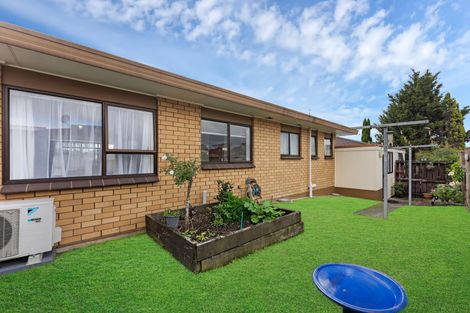 Photo of property in 2/10 Duke Street, Papakura, 2110