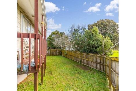 Photo of property in 2/6 Bundena Place, Clendon Park, Auckland, 2103