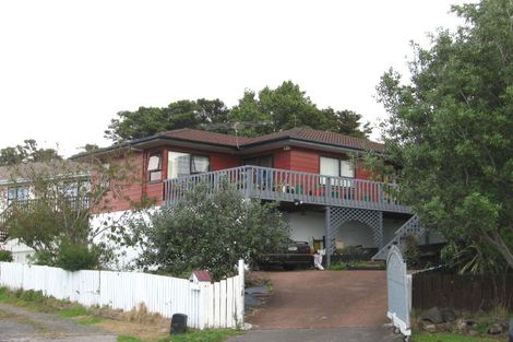 Photo of property in 24 Holmes Drive South, West Harbour, Auckland, 0618