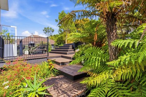 Photo of property in 37 Earls Road, Saint Clair, Dunedin, 9012