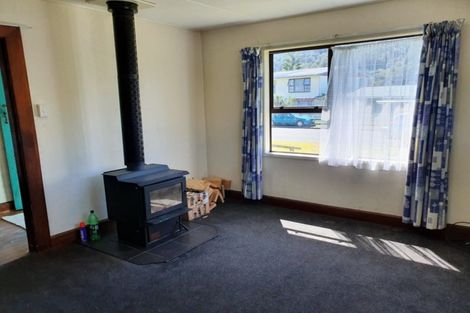 Photo of property in 50 Oxford Street, Taylorville, Greymouth, 7805