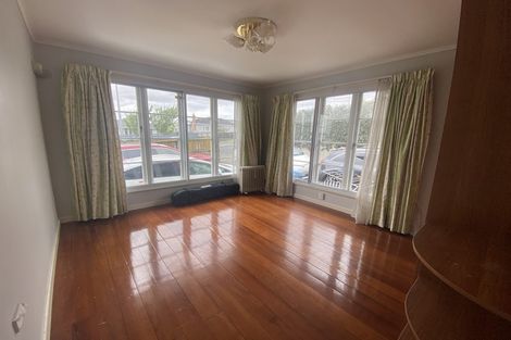 Photo of property in 54 Hayr Road, Three Kings, Auckland, 1042