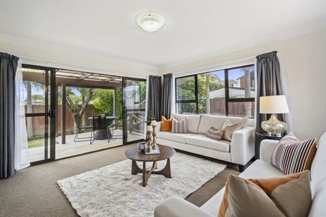 Photo of property in 2/39 Stanley Avenue, Milford, Auckland, 0620