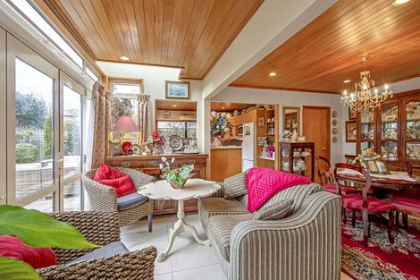 Photo of property in 2/82 Maidstone Road, Ilam, Christchurch, 8041