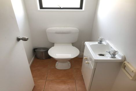 Photo of property in 11/2 Arawa Street, New Lynn, Auckland, 0600