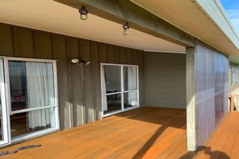 Photo of property in 57b Everglade Drive, Goodwood Heights, Auckland, 2105