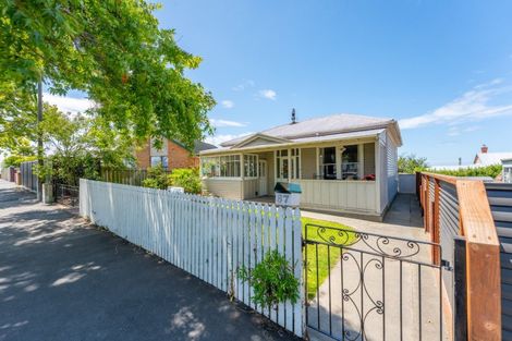 Photo of property in 87 Avenue Road, West End, Timaru, 7910