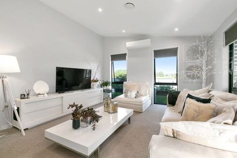 Photo of property in 58 Butterworth Crescent, Papamoa Beach, Papamoa, 3118