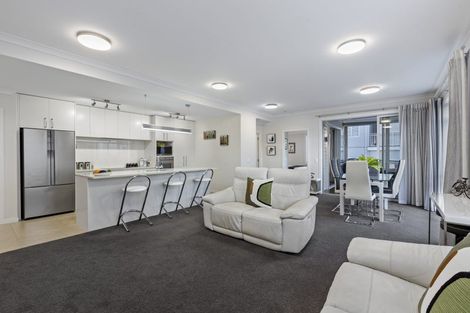 Photo of property in 90 Panorama Heights, Orewa, 0931