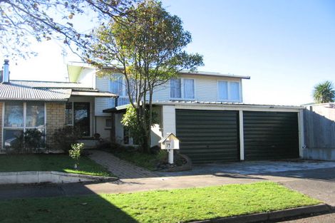 Photo of property in 19 Catlins Crescent, Milson, Palmerston North, 4414