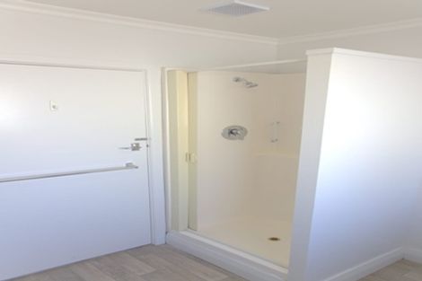 Photo of property in 4/7a Curletts Road, Sockburn, Christchurch, 8042