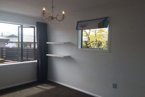 Photo of property in 9b Blairdon Place, Bishopdale, Christchurch, 8053