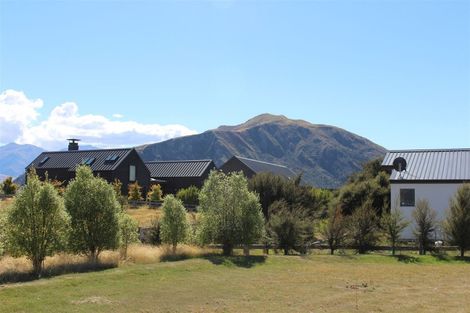 Photo of property in 3 Bull Ridge, Wanaka, 9305