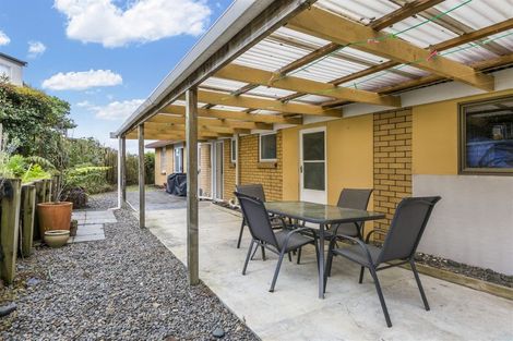 Photo of property in 30 Albatross Road, Red Beach, 0932