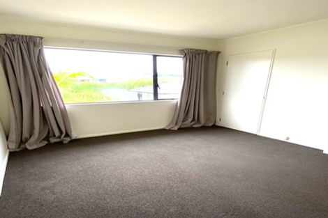Photo of property in 16a Tonkin Drive, Sunnynook, Auckland, 0620