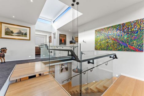 Photo of property in 15c Rodney Road, Northcote Point, Auckland, 0627