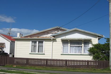 Photo of property in 26 Manuka Street, Castlecliff, Whanganui, 4501