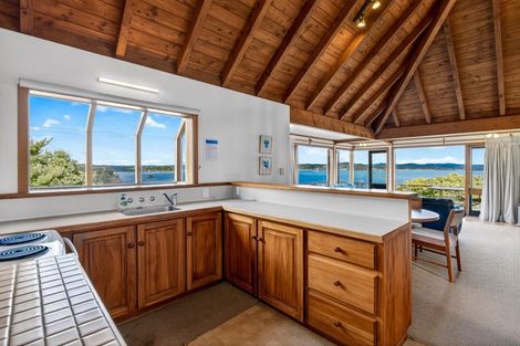 Photo of property in 9 Te Maiki Rise, Russell, 0202