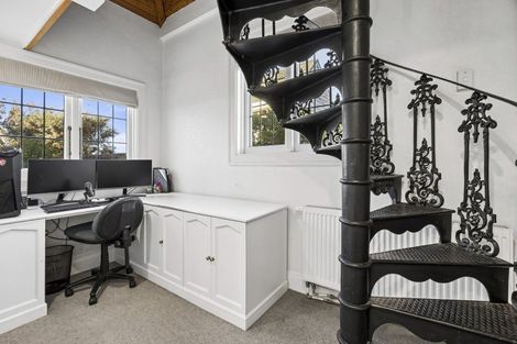 Photo of property in 27 Sandringham Street, Saint Clair, Dunedin, 9012