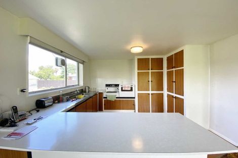 Photo of property in 42 Avonhead Road, Avonhead, Christchurch, 8042