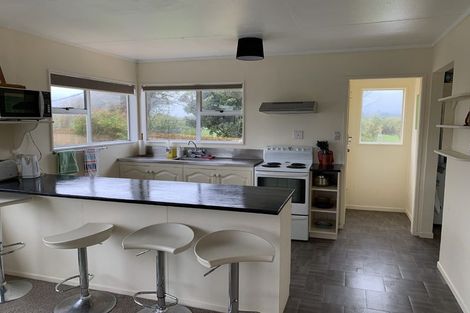 Photo of property in 22 Mountainview Terrace, Otaki Beach, Otaki, 5512