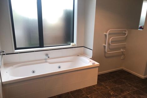 Photo of property in 51 Awatea Gardens, Wigram, Christchurch, 8042