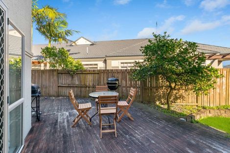 Photo of property in 26 Terracotta Drive, Blockhouse Bay, Auckland, 0600