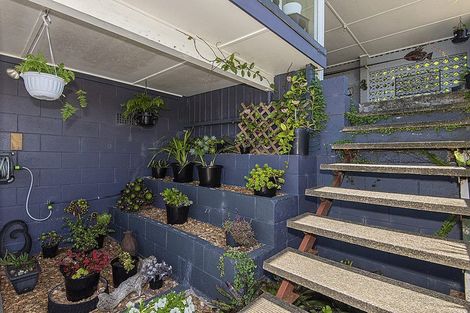 Photo of property in 2 High Street, Pahi, Paparoa, 0571