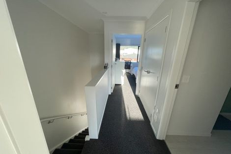 Photo of property in 8 Kauamo Close, Waiwhetu, Lower Hutt, 5010