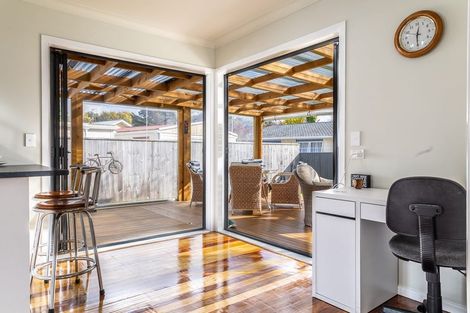 Photo of property in 40a Highbury Drive, Levin, 5510