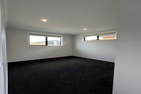 Photo of property in 44 Waruhia Crescent, Rototuna North, 3281