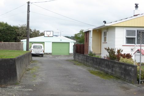 Photo of property in 7 Blenheim Place, Vogeltown, New Plymouth, 4310