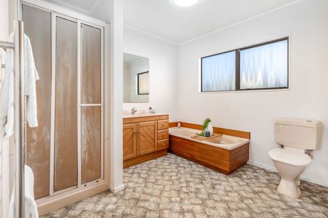 Photo of property in 10 Te Kupe Road, Paraparaumu Beach, Paraparaumu, 5032