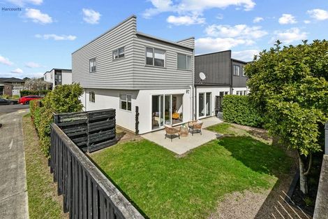 Photo of property in 1 Pinto Road, Pukekohe, 2120