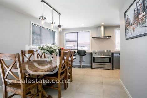 Photo of property in 75 Milton Road, Bluff Hill, Napier, 4110