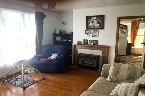 Photo of property in 92 Cook Street, Marfell, New Plymouth, 4310