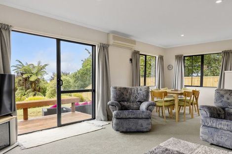 Photo of property in 2/19 Brunette Drive, Acacia Bay, Taupo, 3330